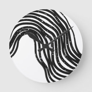 Reloj Redondo Mediano Ser ondulado, nunca recto