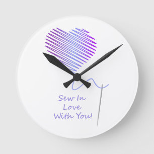 Reloj Redondo Mediano Sew in Love with You