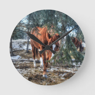 Reloj Redondo Mediano Shy Sorrel Mare y Branches Horse lover Gift