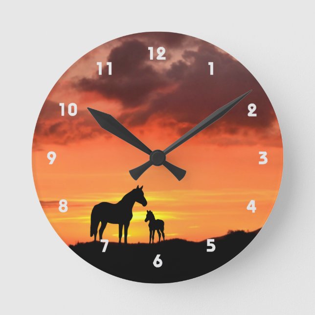 Reloj Redondo Mediano Silhouette Wild Mustang Mare y Foal Silhouette con (Anverso)