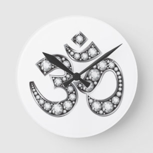 Reloj Redondo Mediano Símbolo de OM con las piedras del "diamante"