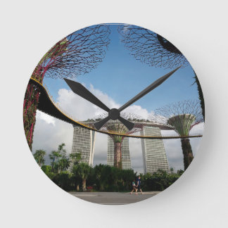 Reloj Redondo Mediano Singapur - jardín por las arenas de la bahía y de