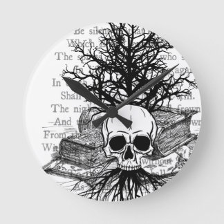 Reloj Redondo Mediano Skull and Books