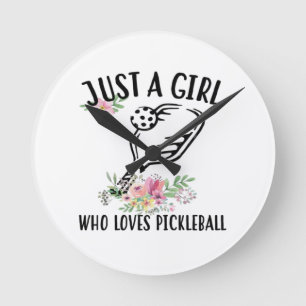 Reloj Redondo Mediano Sólo una chica que ama Pickleball
