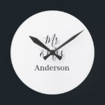 Reloj Redondo Mediano Sr & Sra añaden nombre de familia fecha año favor<br><div class="desc">diseño</div>