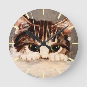 Reloj Redondo Mediano Tabby Kitten Shy y Curioso