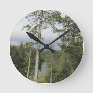 Reloj Redondo Mediano Tarn azota árboles 