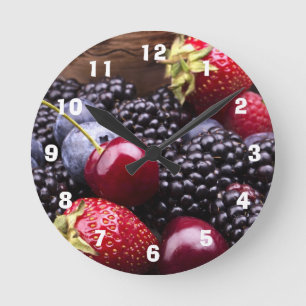 Reloj Redondo Mediano Tasty Summer Fruits On A Wooden Table