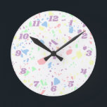 Reloj Redondo Mediano Terrazo blanco arcoiris pastel danés numerado<br><div class="desc">Otro reloj de chica de JessicaAmber - pregunta por las órdenes de los personalizados! Este divertido reloj de pared presenta un patrón abstracto de terrazo en color púrpura pastel, rosa, verde y amarillo, sobre un fondo blanco. El patrón tiene una vibra juvenil pero terrenal. Hay números púrpuras alrededor del borde...</div>