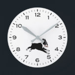 Reloj Redondo Mediano Terrier de Boston con horas y minutos<br><div class="desc">Un divertido reloj de pared para la casa o la oficina. Hace un regalo original para los amantes del Boston Terrier. Echa un vistazo al Doodle World de Jenn para ver más relojes decorativos y decoración de casa con temática de raza de perro.</div>