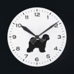 Reloj Redondo Mediano Tíbet Terrier Dog Rama Silhouette<br><div class="desc">Un divertido reloj de pared para la casa o la oficina. Hace un gran regalo para los amantes del Tibetan Terrier. Echa un vistazo al Doodle World de Jenn para ver más relojes decorativos y decoración de casa con temática de raza de perro.</div>