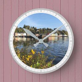 Reloj Redondo Mediano Tobermory sobre la isla de Mull, Escocia