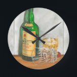 Reloj Redondo Mediano Todavía la vida con Scotch de Jennifer Goldberger<br><div class="desc">Dibuja su vaso a este realista cuadro de vida de Jennifer Goldberger. Casi te imaginas acercándote a la pieza y agarrándote un vaso. ¡Consigue tu copia hoy!</div>