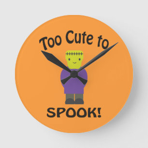 Reloj Redondo Mediano Too Cute To Spook - Frankenstein