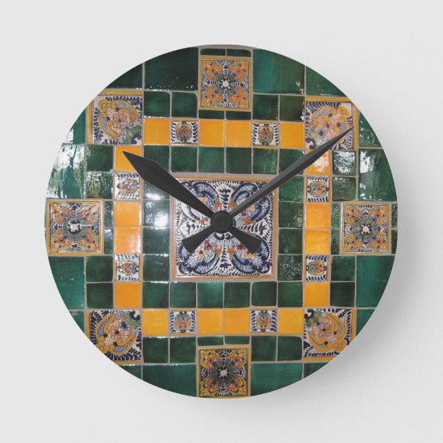 Reloj Redondo Mediano Trabajo en mosaico estilo Talavera verde mexicana (Anverso)