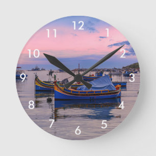 Reloj Redondo Mediano Traditional Maltese boats in Marsaxlokk