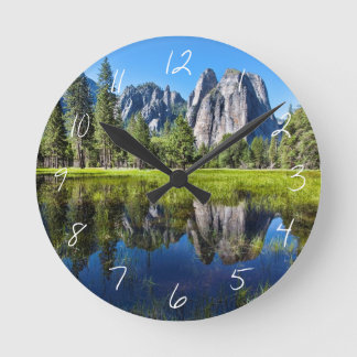 Reloj Redondo Mediano Tranquilidad en Yosemite