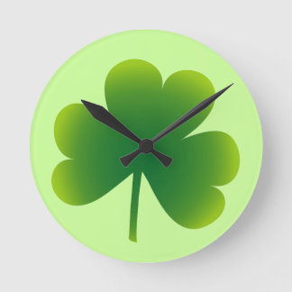 Reloj Redondo Mediano Trébol irlandés clásico