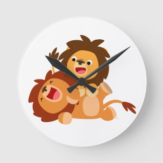 Reloj Redondo Mediano Two Cute Playful Cartoon Lions Wall Clock