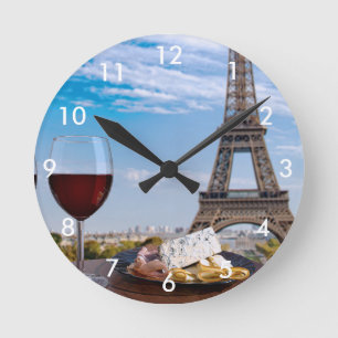 Reloj Redondo Mediano Two glasses of wine in cafe in Paris