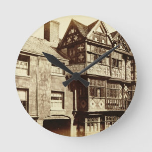 Reloj Redondo Mediano Una calle en Ludlow (foto de b/w)