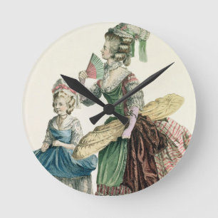 Reloj Redondo Mediano Una modista elegante que entrega su trabajo, placa