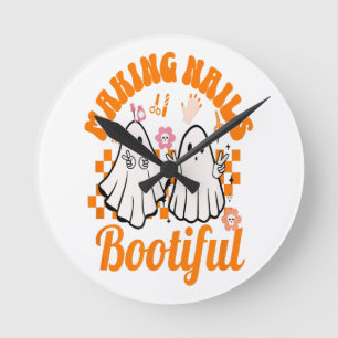 Reloj Redondo Mediano Uñas de Halloween Preciosas