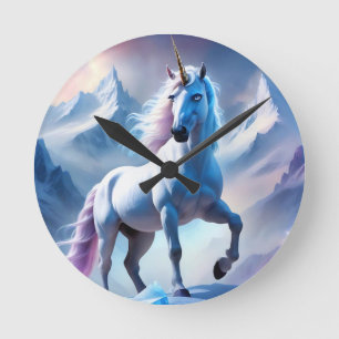 Reloj Redondo Mediano Unicornio encantado en una nevada fantasía