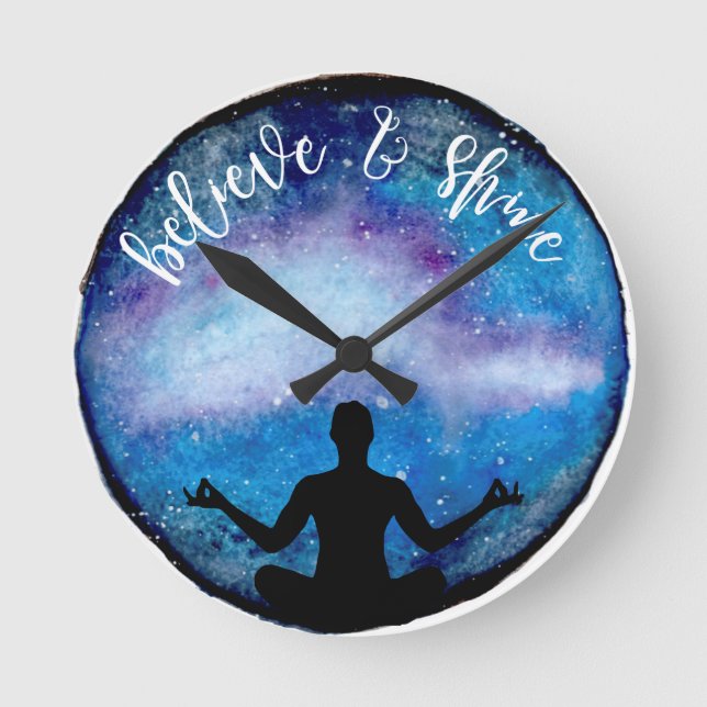 Reloj Redondo Mediano universo de la yoga (Anverso)