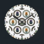 Reloj Redondo Mediano Vintage Insects Colorful Beetles Science<br><div class="desc">Diversos escarabajos vintage coloridos en el círculo de los puntos polka con fondo blanco. Para el entomólogo o el amante inusual de la vida salvaje.</div>