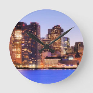 Reloj Redondo Mediano Vista del distrito financiero de Boston céntrica