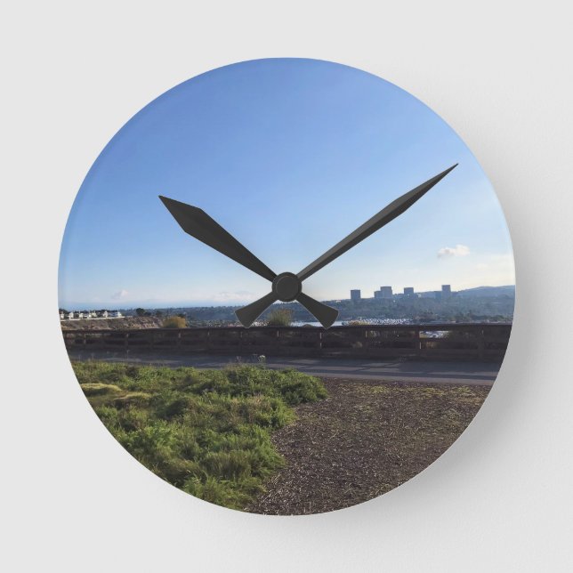 Reloj Redondo Mediano Vista desde Castaways Park, Newport Beach, CA (Anverso)