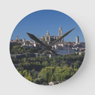 Reloj Redondo Mediano Vista elevada de la ciudad con la Catedral de Sego