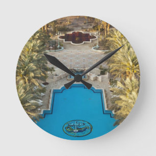 Reloj Redondo Mediano Vista elevada piscina del hotel Herods Palace