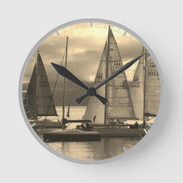 Reloj Redondo Mediano Yates en la bahía de Rothesay, Escocia.