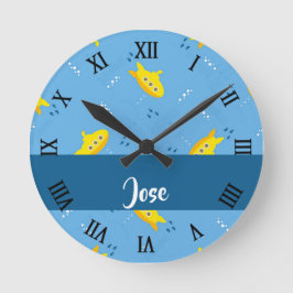 Reloj Redondo Mediano Yellow submarine and fish on blue