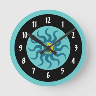 Reloj Redondo Mediano Yin-Yang Aztec Sun/Aqua y Círculos Negros