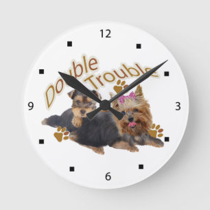 Reloj Redondo Mediano Yorkie Double Trouble Clock