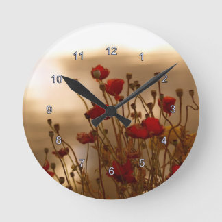 Reloj rojo de la foto de la flora de las amapolas