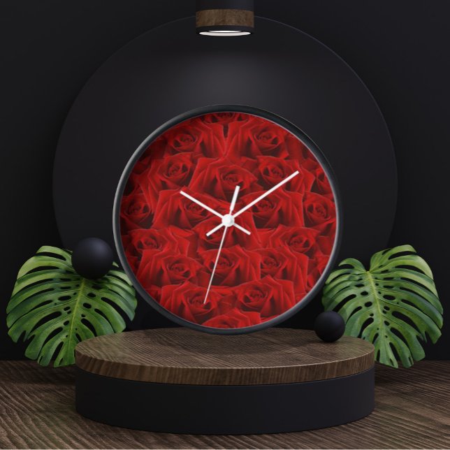 Reloj Rosa Roja Romántica (Romantic Red Rose Clock by Looly Elzayat)