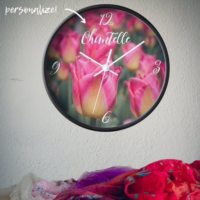 Reloj Tulipanes de primavera de estilo vintage rosa (Subido por el creador)