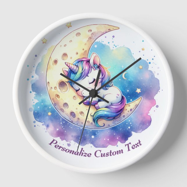 Reloj Unicornio de bebé lindo personalizado durmiendo en (Anverso)
