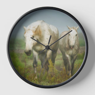 Reloj White Horses of Camargue in Field