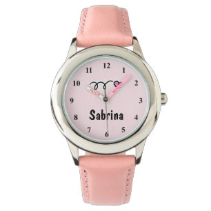 Relojes de niño con corazón rosado y nombre del ni