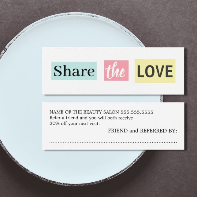 Remisión a un salón de belleza colorido y moderno  (Subido por el creador)