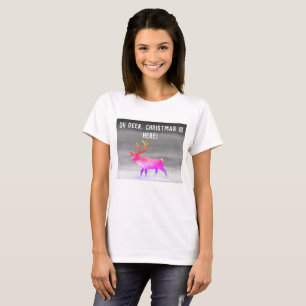 Renos en la camiseta de invierno