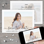 Reserva La Fecha 2 Foto Sweet 16th Birthday Moda Script 16th<br><div class="desc">Invitar a la familia y amigos a una elegante celebración Sweet 16th para ella con esta moderna foto minimalista de 2 guardar la invitación a la cita. Todo el texto es sencillo para el personalizar. (IMAGEN PLACEMENT TIP: Una manera fácil de centrar una foto exactamente como quieres es recortarla antes...</div>