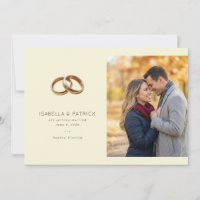 Anillos de boda beige románticos