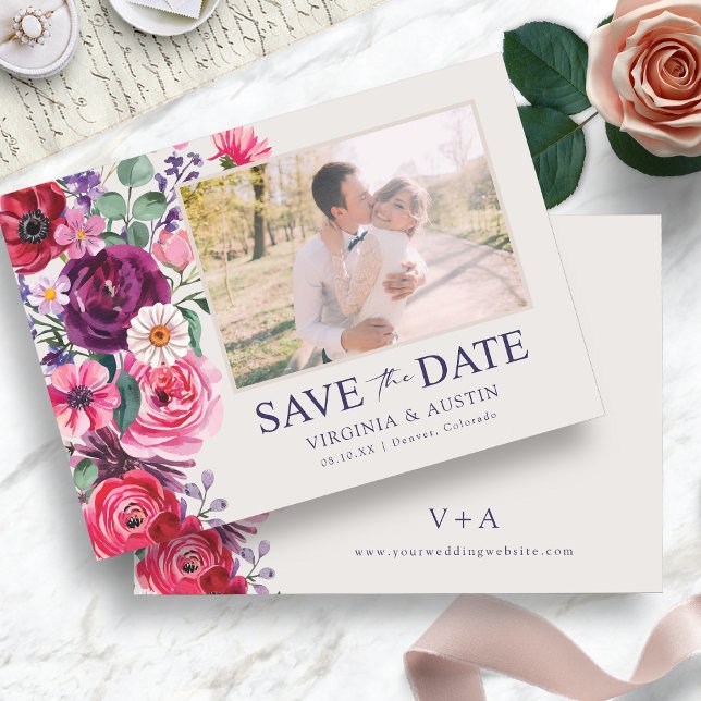 Reserva La Fecha Audaz Foto Floral Brillante (Bold Bright Floral Photo Save The Date with Monogram by Painted Paperie
)
