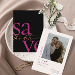 Reserva La Fecha Audaz foto moderna Magenta Melon Black<br><div class="desc">Estas tarjetas de 5" x 7" ahorran la fecha de las tarjetas con un diseño minimalista en letras vibrantes de melón y magenta sobre un fondo negro con marcadores de posición en la parte posterior para los nombres de las parejas comprometidas, fecha de boda e información del lugar y tu...</div>